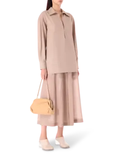 بلوزة بأكمام طويلة من الصوف مزينة بطبعات استوائية