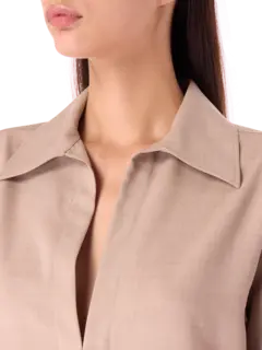 بلوزة بأكمام طويلة من الصوف مزينة بطبعات استوائية