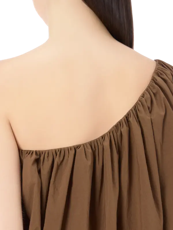 /original/A02122120_PHIL_0518 Brown_6.png_convert-600x800