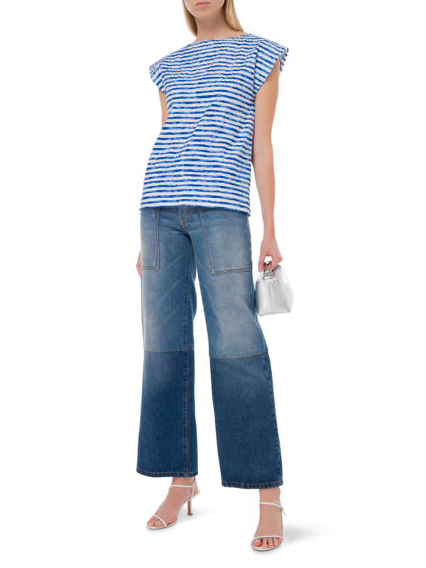 بلوزة مخططة من قماش البوبلين بطبعة كلمة "Seersucker"