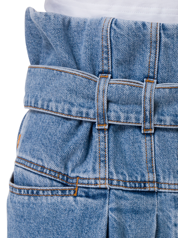 بنطال جينز بأرجل واسعة وخصر مكشكش