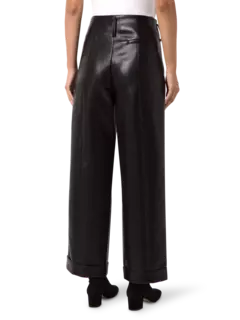 بنطال من الجلد بخصر مرتفع