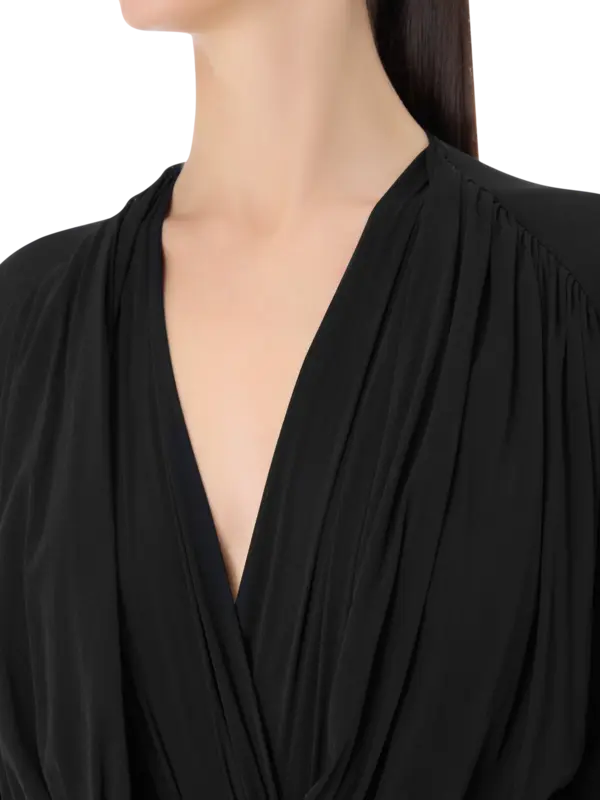 /original/A04332118_PHIL_0555 Black_4.png_convert-600x800