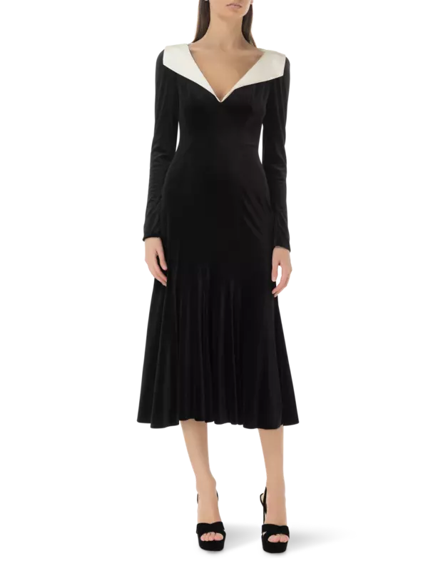 فستان متوسط الطول مطاطي بأكمام طويلة وياقة مخملية