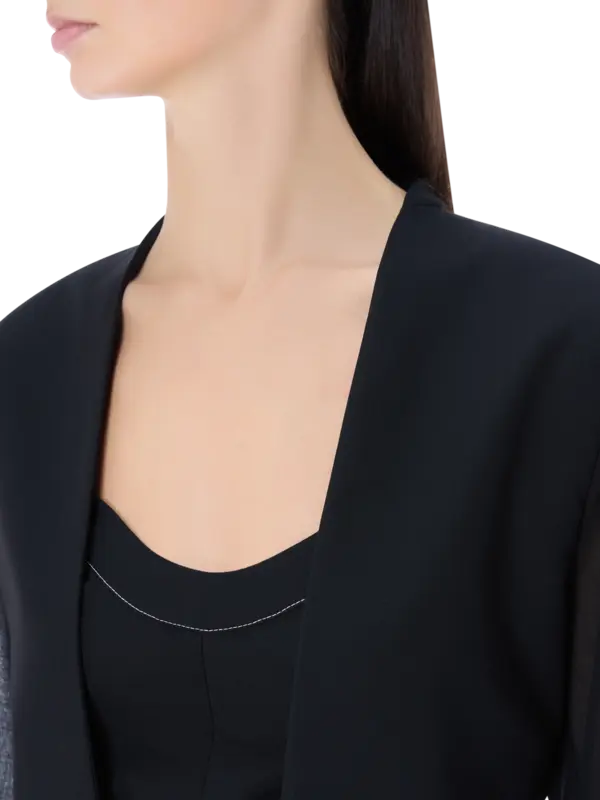 /original/A05042124_PHIL_0555 Black_4.png_convert-600x800