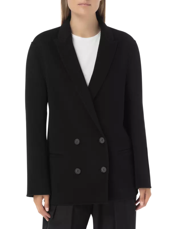 جاكيت من الصوف بصفين من الأزرار