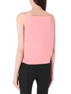 بلوزة داتشيس بدون أكمام