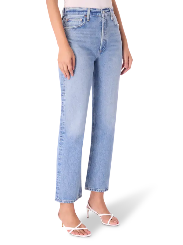 جينز بخصر ضيق بنمط التسعينيات