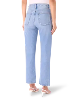 جينز بخصر ضيق بنمط التسعينيات