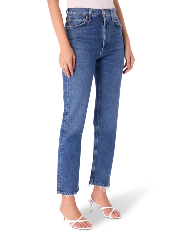 جينز بخصر ضيق بنمط التسعينيات