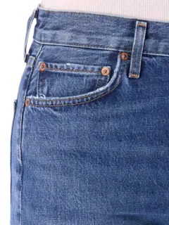 جينز بخصر ضيق بنمط التسعينيات