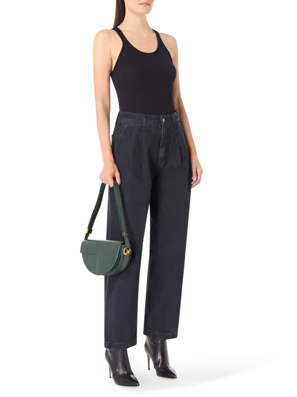 بلوزة زين بدون أكمام