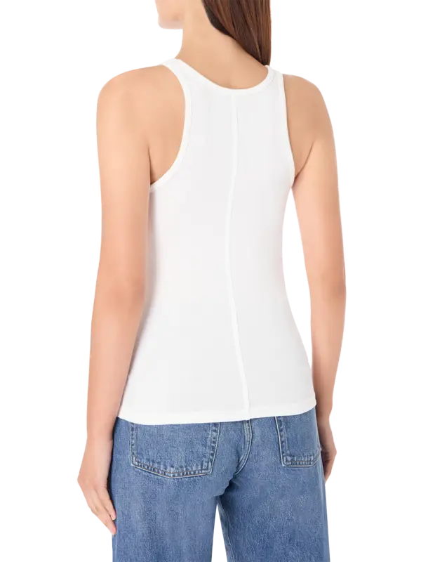 بلوزة زين بدون أكمام