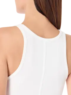 بلوزة زين بدون أكمام