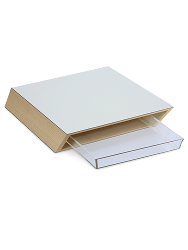 خشب القيقب في غلاف بلاستيك بلون زيتوني