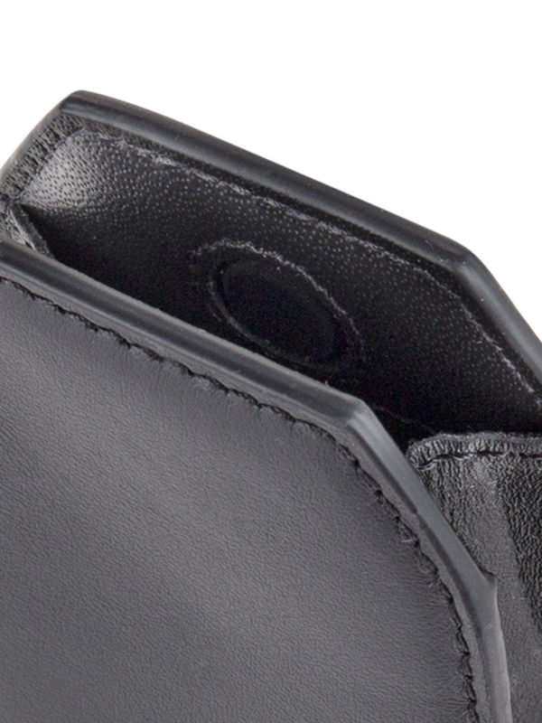 /original/AIRPODSCASE_GIAR_5000 Black_4.png_convert-600x800