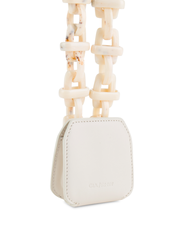 /original/AIRPODSPROCASE_GIAR_3000 Cream_2.png_convert-600x800