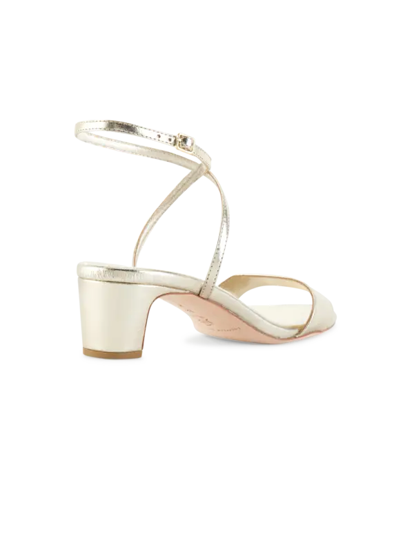 /original/ALICE_LORA_Gold_4.png_convert-600x800