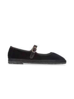 /original/ANTONIA_CONS_Black_1.png_convert-240x320