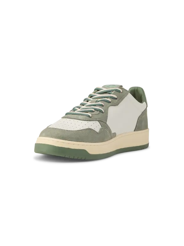 /original/AULMBW02_AUTY_L Whtmilit_3.png_convert-600x800