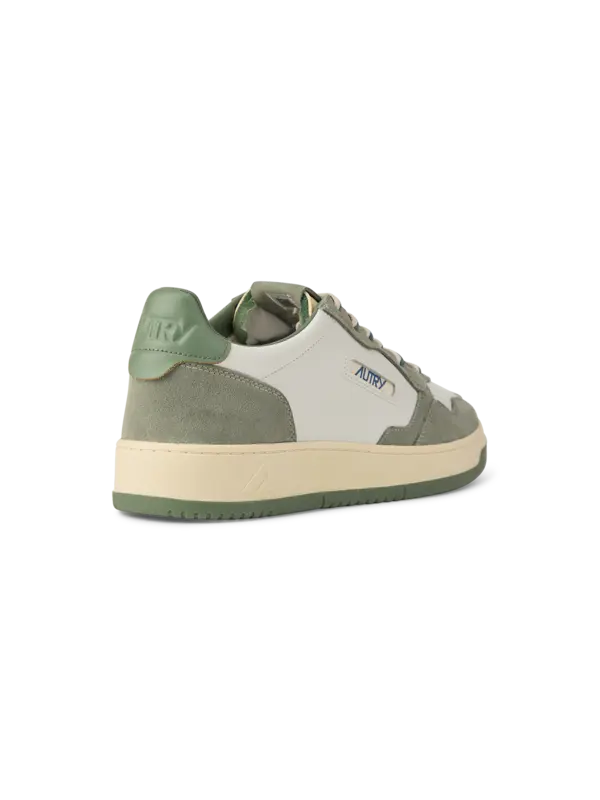 /original/AULMBW02_AUTY_L Whtmilit_4.png_convert-600x800