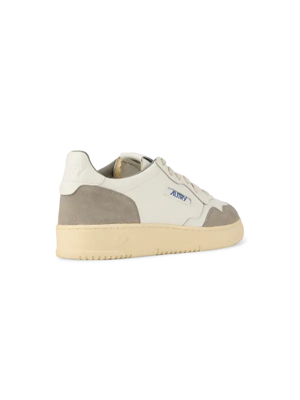 /original/AULMFT11_AUTY_S Whtvapor_4.png_convert-600x800