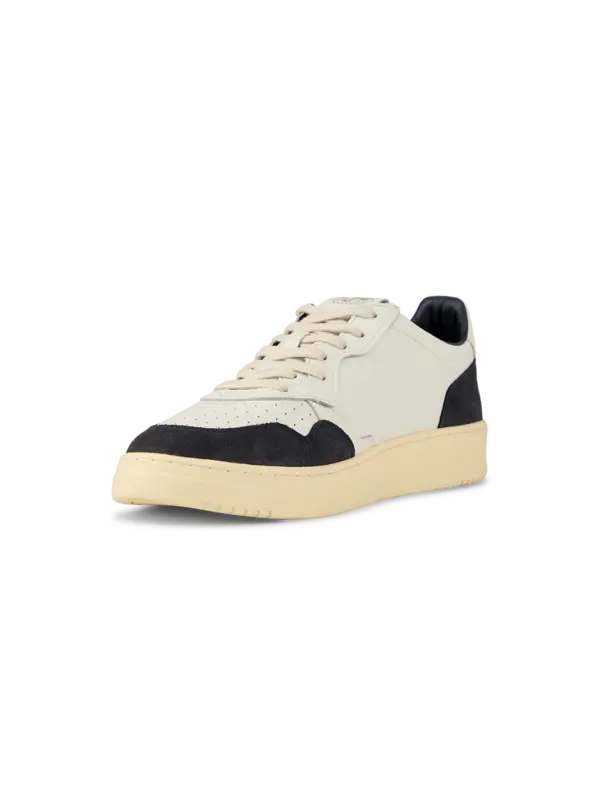 /original/AULMFT14_AUTY_So Whtocea_3.png_convert-600x800