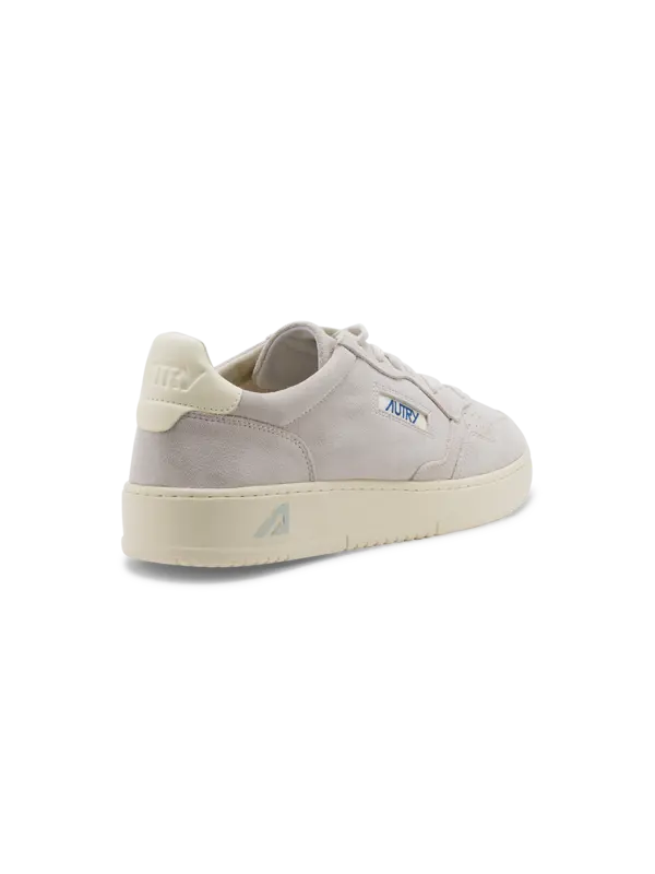 /original/AULMUH15_AUTY_FSueMawht_4.png_convert-600x800