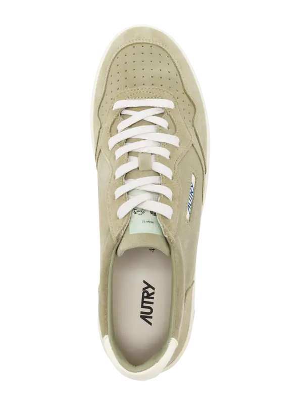 /original/AULMUH17_AUTY_FSueGrygn_5.png_convert-600x800