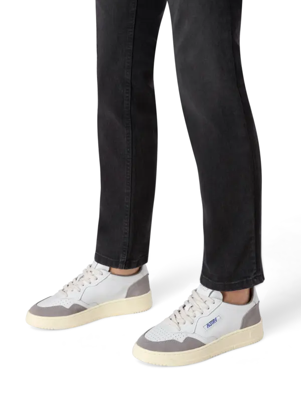 /original/AULWFT11_AUTY_SWhtvapor_2.png_convert-600x800