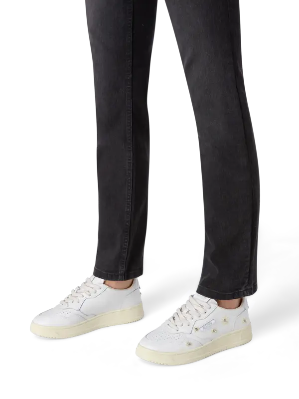 /original/AULWWE01_AUTY_LeambfWht_2.png_convert-600x800