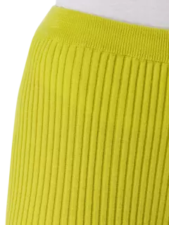 بنطال محبوك من صوف ميرينو بقصة ضيقة من الأعلى وواسعة من الأسفل