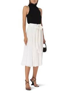 /original/AW23S02O_HALN_Wht Plisse_2.png_convert-240x320