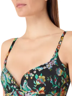 بلوزة مطرزة بتصميم كورسيه