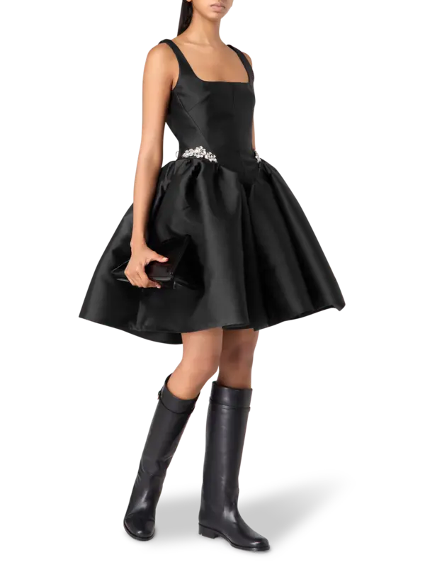 /original/AW25DR0543MK_MRQS_Black_2.png_convert-600x800