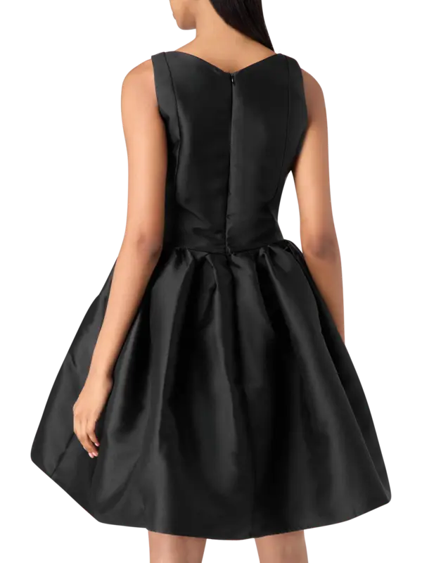 /original/AW25DR0543MK_MRQS_Black_3.png_convert-600x800