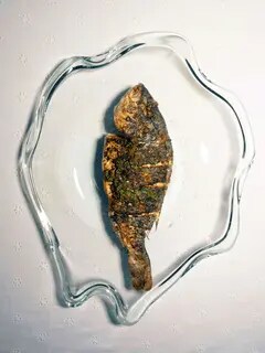 طبق زجاجي لتقديم الطعام والمشروبات