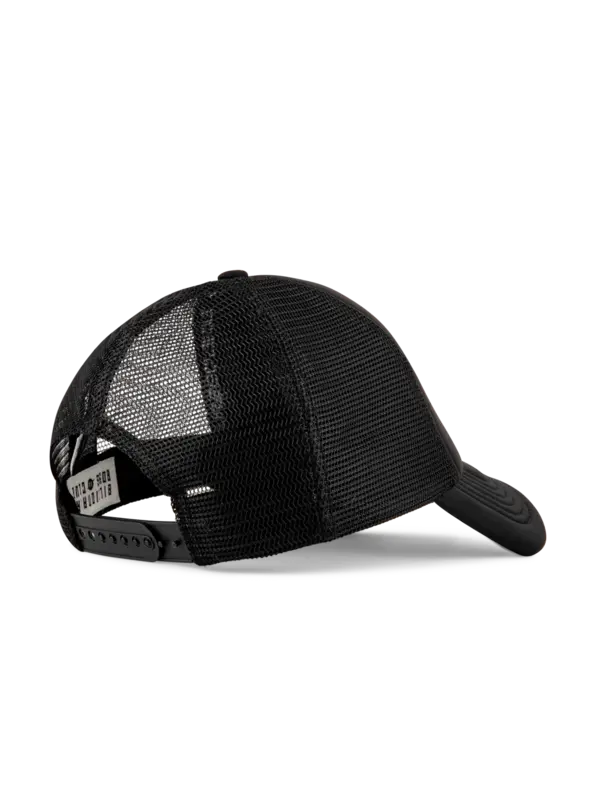 قبعة تراكر مزينة بشعار الدولار