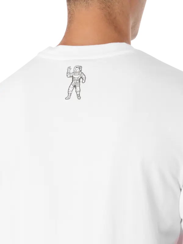 تيشرت مزين بشعار مقوس بنقشة كاموفلاج