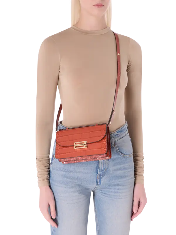 /original/B424AAC006196A_VBHM_Red_2.png_convert-600x800