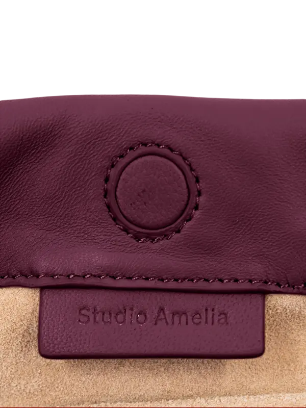 /original/B559CFS_STAM_BUR_6.png_convert-600x800