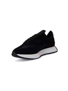 BOLD RUNNER LOW TOP SNEAKER