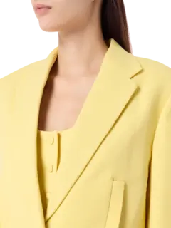 جاكيت بيانكا بقصة فضفاضة من الصوف