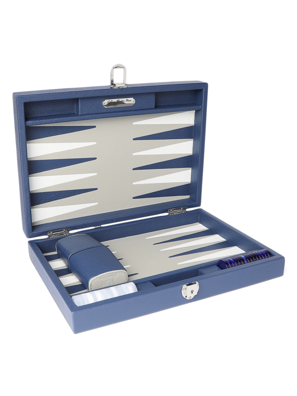 لعبة طاولة من جلد الجاموس