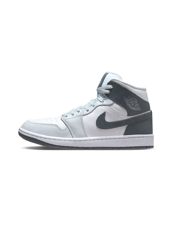 /original/BQ6472-W_JORD_White_Smok_4.png_convert-600x800