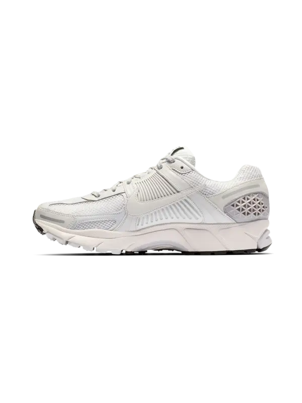 /original/BV1358-M_NIKE_Vast Grey_4.png_convert-600x800