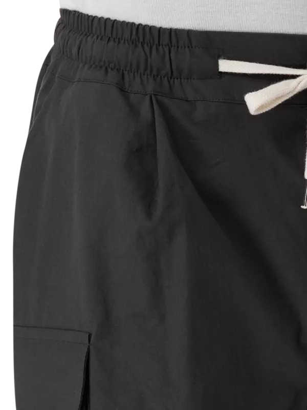 /original/C2SWCPBK_CONI_Black_5.png_convert-600x800