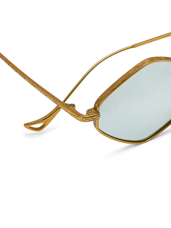 /original/CANARC448_EPYP_C448Gold_4.png_convert-600x800