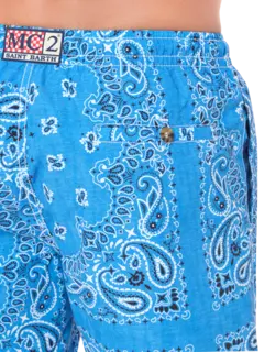 شورت سباحة بطبعة باندانا