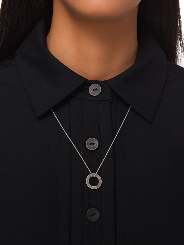 Sterling Silver Le 2.5g Disque Necklace